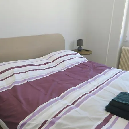 Holiday home Les Volets Bleus Pierrefitte-sur-Loire